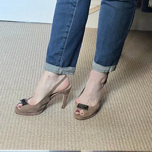 Gorgeous Beverly Feldman Suede Slingbacks